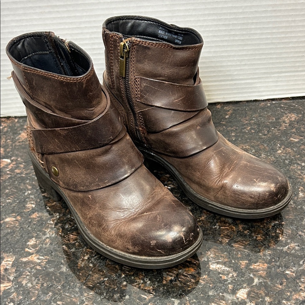 Clarks Mansi Calla Brown Leather Wrap Size 5
